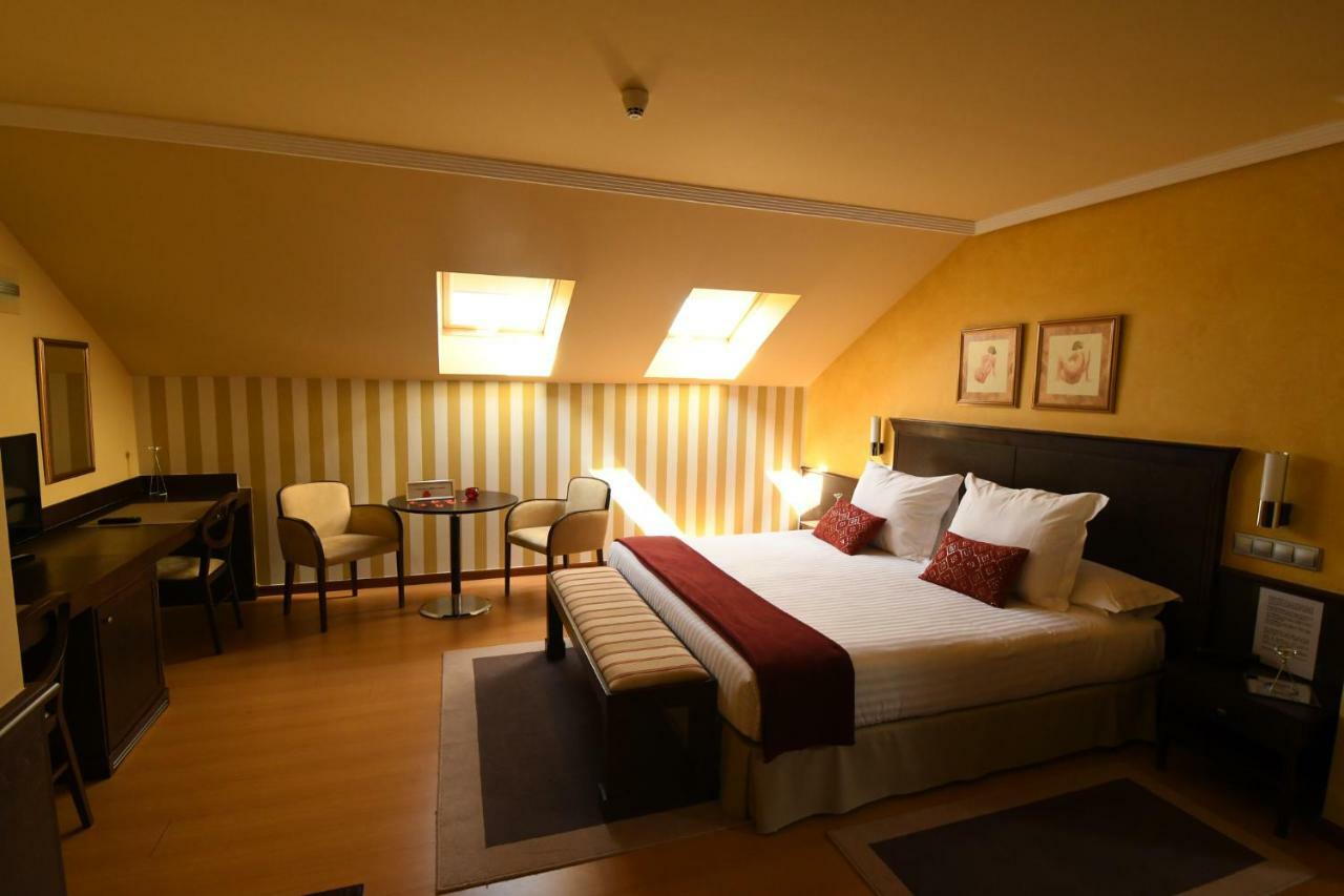 Hotel Miravalle Ourense Exterior photo